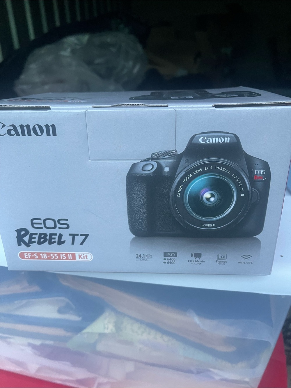 Canon EOS Rebel T7 Kit - Black and White Box Artwork
